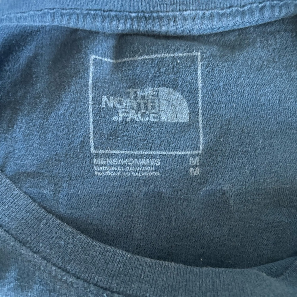 Men’s The North Face blue T-shirt - Picture 2 of 5